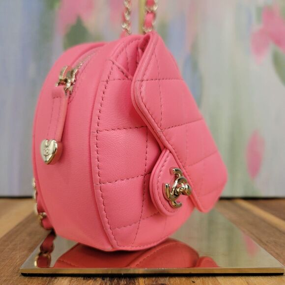 Chanel Chain Coin belt or shoulder purse Heart Lambskin pink Matrasse - Picture 4 of 13